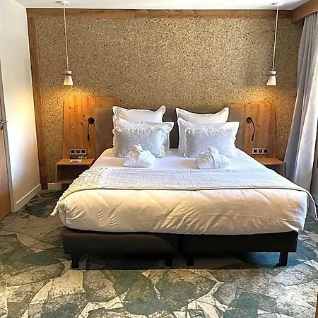 Hotel D'aillon Et D'ailleurs