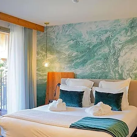 D'aillon Et D'ailleurs Hotel 4*